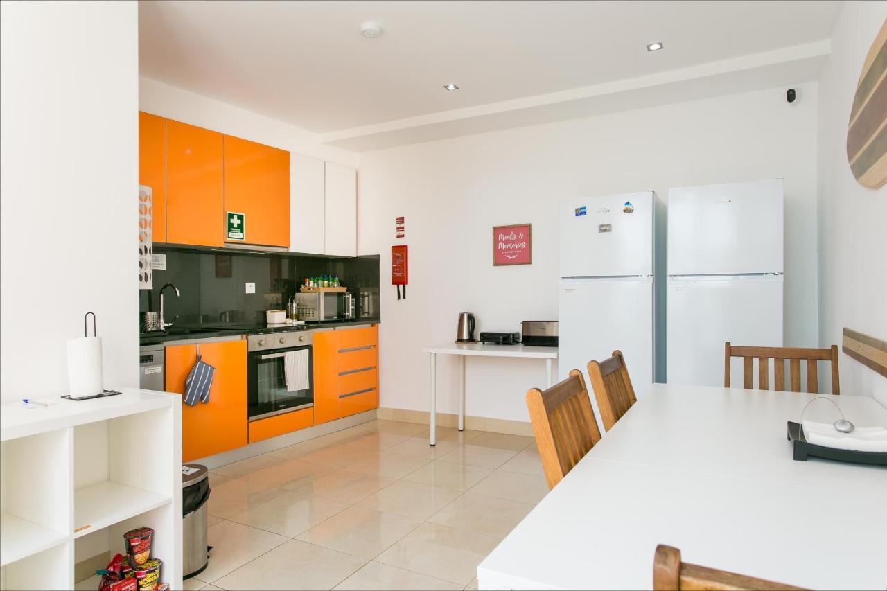 Casa Amarela Guesthouse Albufeira Exteriör bild