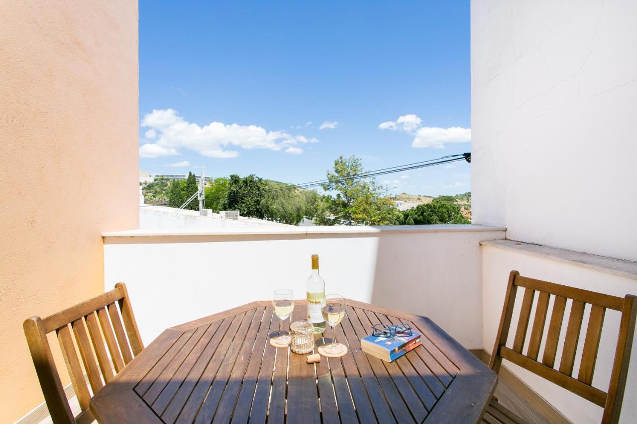 Casa Amarela Guesthouse Albufeira Exteriör bild